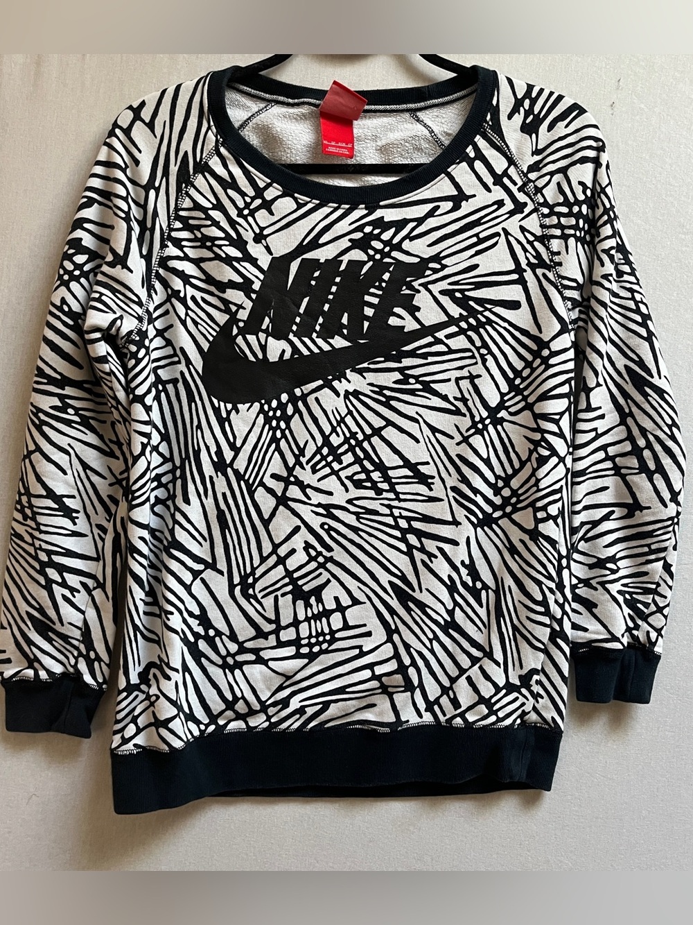 Nike Abstract Graphic Crewneck Sweatshirt Womens Extra Small Black White